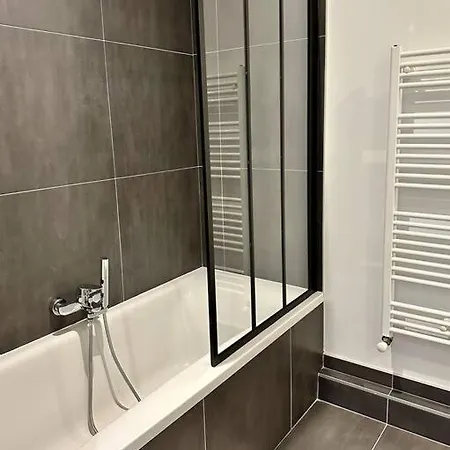 Chez Laurie & Lyes - Studio Appartement Gagny